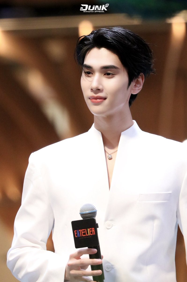 Dunk_OfficialTH's tweet image. 👑🤍✨

JOONGDUNK AT SIAM PARAGON  
#SiamParagon20thAnniversaryxJoongDunk 
@dunknatachai #dunknatachai