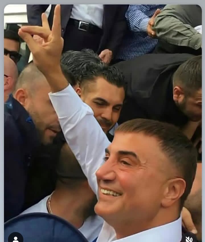 Zalimlere kahpelere inat çok yaşa reis Sedat Peker çok yaşa inşallah bir umuttur yaşamak