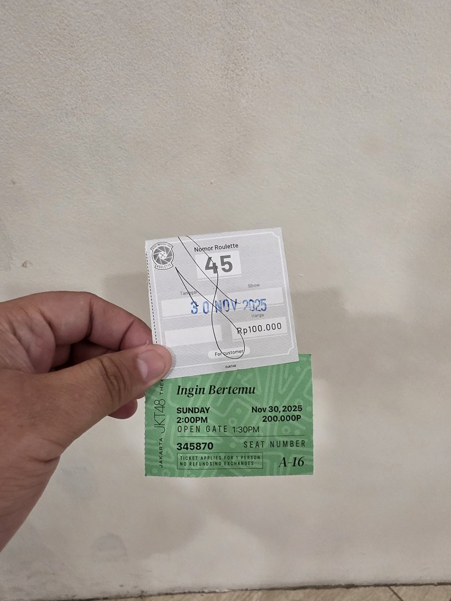 Aldy_rizkif's tweet photo. Terima kasih show aitakatta hari ini @M_OlineJKT48 and selamat 100 show wow ditunggu show show selanjutnyaaa gas gas gasssss olineee 💕💕💕 #TraceletsofAscent #100StagesCleared #YayOline100Show https://t.co/Fbc5Q0XSzf