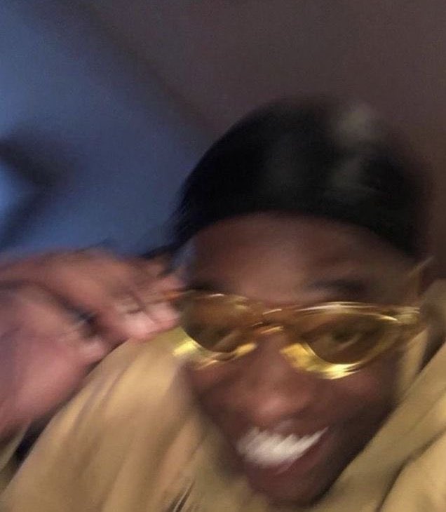 Chaos_Solvent's tweet image. Who else noticed the thirst traps all over the TL ?Algorithm what’s going on😭? Not that I’m complaining tho😅…Doing my laundry as always