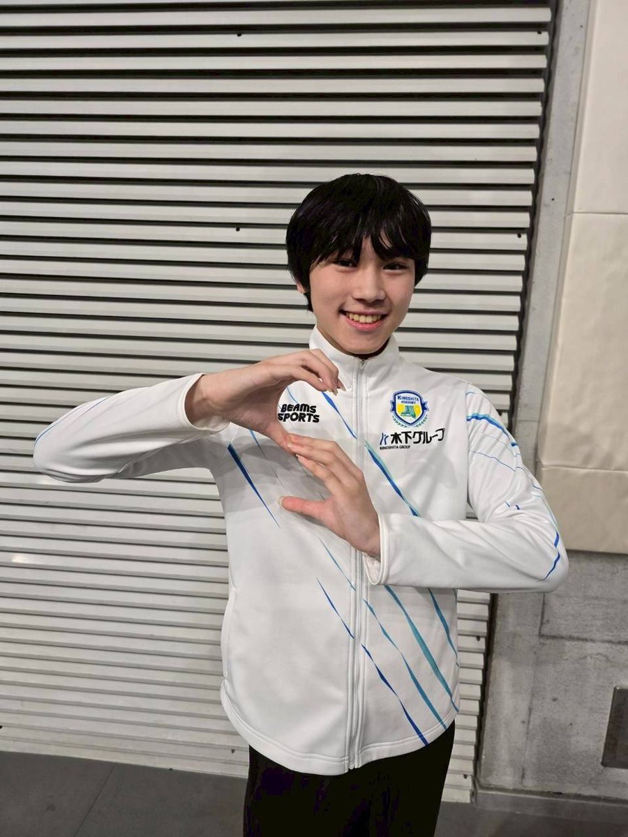 online_on_ice's tweet image. ꕤ ⑅ ┈┈┈┈┈┈┈┈┈┈ ⑅ ꕤ
   全日本フィギュア2025まで
            ❄️あと19日 ❄️
ꕤ ⑅ ┈┈┈┈┈┈┈┈┈┈ ⑅ ꕤ

  男子No.1️⃣1️⃣
🗼高橋星名(たかはしせな) 選手🗼
15歳/木下アカデミー

全日本ジュニアではFSで4回転サルコーを着氷✨
FSのプログラムは自ら編曲🎵…
