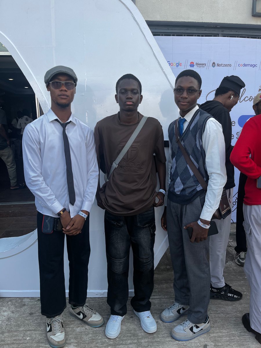 ogunzsunmi1's tweet image. Glad I got to attend DevFest 2025 Ibadan — so much to learn, so much to build! 🔥
#DevFestIbadan25 #Tech #Networking @gdgibadan