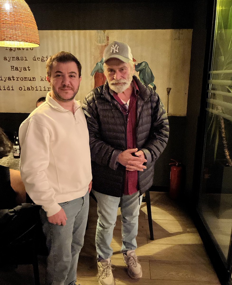 hayat hatıradır
unutursan ölürsün dedi 
öyle dedi
ne dediyse doğrudur