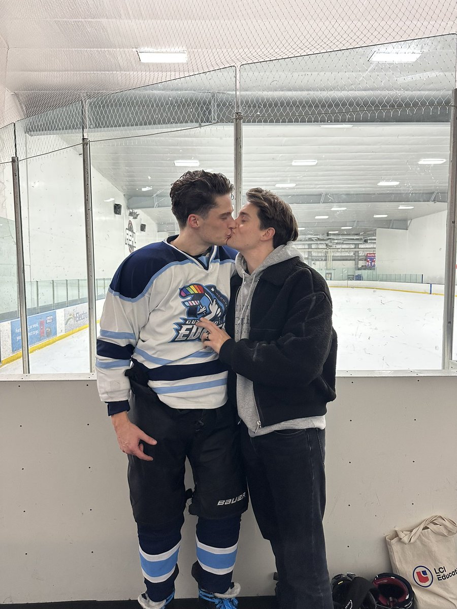 tom_vrhgn's tweet image. 15 years of &quot;Heated Rivalry&quot; 😅