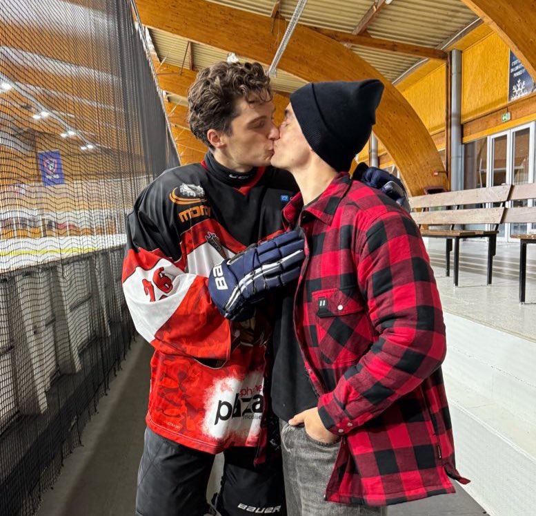 tom_vrhgn's tweet image. 15 years of &quot;Heated Rivalry&quot; 😅