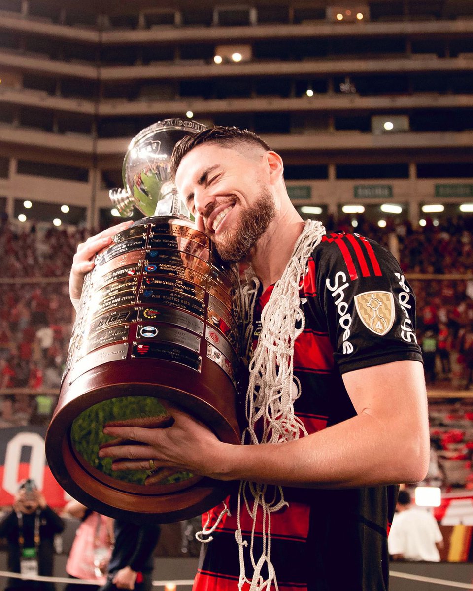 743Dharper's tweet image. Yesterday, Jorginho won the Copa Libertadores with Flamengo. 

To honor our former player, here's a list of trophies he won since his Napoli days..

Napoli
• 1x Italian Cup Winner - 13/14
• 1x Italian Super Cup Winner - 14/15

Chelsea 
• 1x Europa League Winner - 18/19
• 1x…