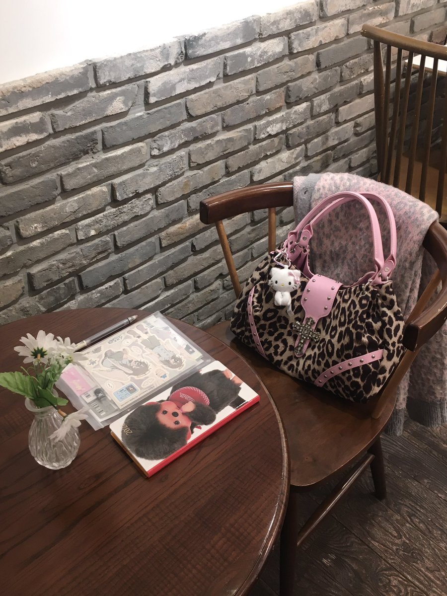 여름 (@summerrygoround) on Twitter photo 