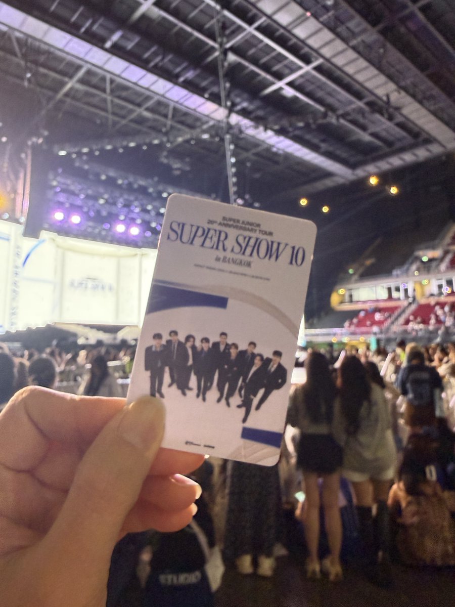 SUPER JUNIOR 20th Anniversary TOUR <SUPER SHOW 10> in BANGKOK DAY 2 💙

#슈퍼주니어 #SUPERJUNIOR
#SUPERSHOW10
#20th_Anniversary_TOUR
#SUPERSHOW10inBKK
#SS10inBKK