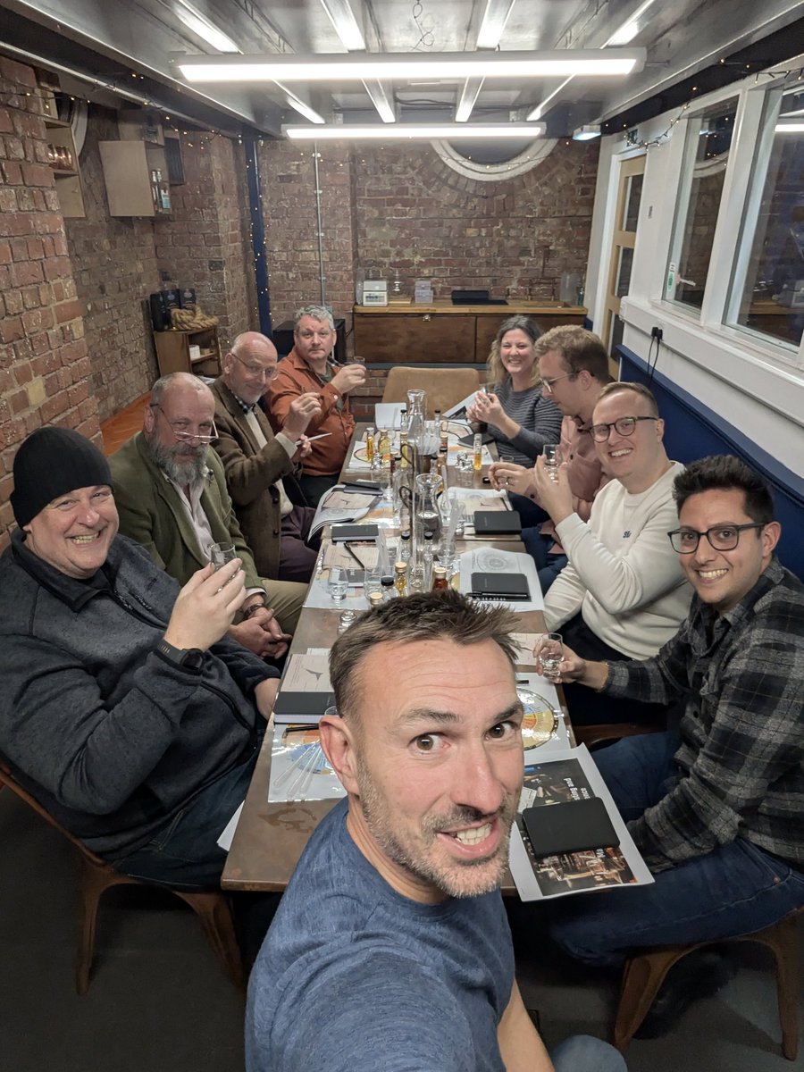 Whisky Blending Masterclass. Seriously fun ... copperrivetdistillery.com/tours/distille…