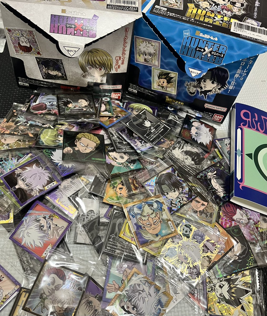 vunapi_5566's tweet image. ウエハースシール袋ごととっておきたいタイプだから収納に困る💭