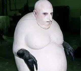 historydefined's tweet image. Danny DeVito on the set of Batman Returns (1992)