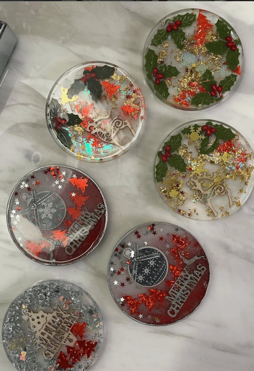 CompassionDerby's tweet image. ✨ 𝗔𝘀𝗶𝗔𝗿𝘁𝗲𝗲 ✨ Beautiful 𝗵𝗮𝗻𝗱𝗺𝗮𝗱𝗲 𝗿𝗲𝘀𝗶𝗻 𝗮𝗿𝘁 𝗮𝗻𝗱 𝗰𝗿𝗮𝗳𝘁𝘀 — each piece unique and made with love.
Perfect 𝘀𝘁𝗼𝗰𝗸𝗶𝗻𝗴 𝗳𝗶𝗹𝗹𝗲𝗿𝘀 and thoughtful gifts for the festive season. 🎁💫