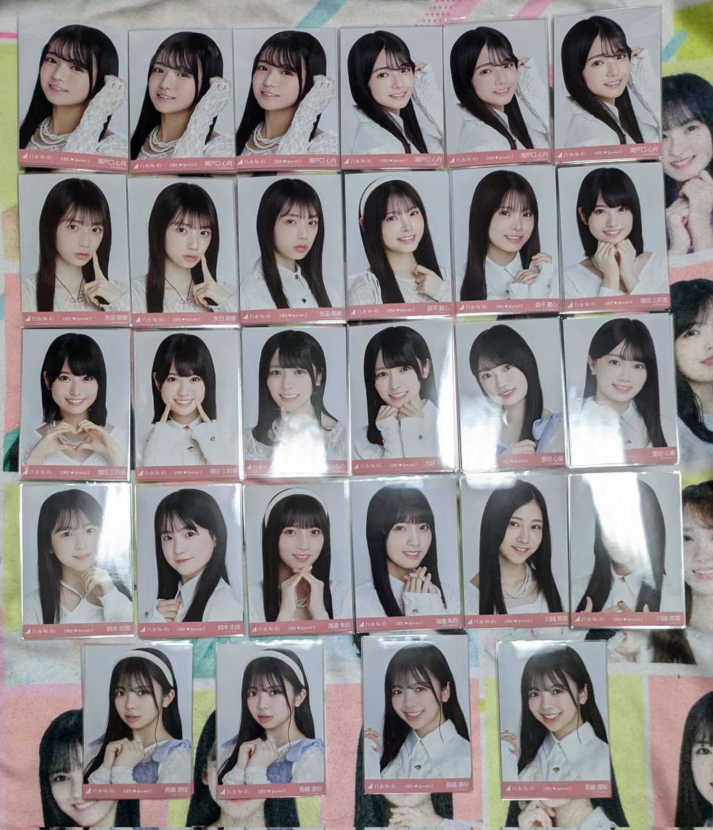 6期生Special2 写真1がコンプ、写真2と3がバラ 28コンプ、瀬戸口3