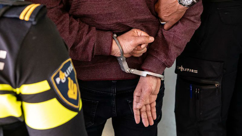 Aanhouding man op gestolen bromfiets in Etten-Leur