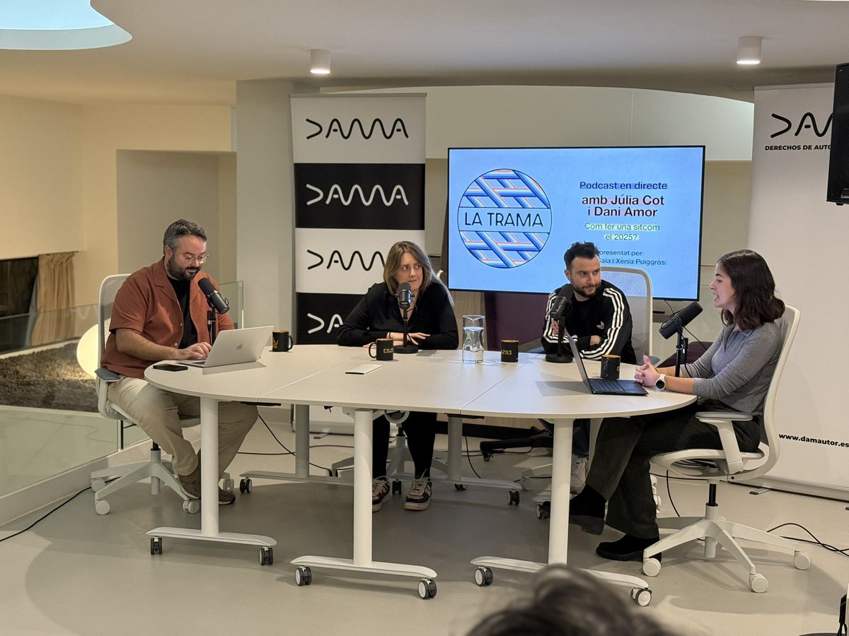 Com es crea una sitcom?

En parlem amb el <a href="/ninioconbarba/">Dani Amor</a> i la <a href="/cot_julia/">Júlia Cot</a> en un nou capítol de LA TRAMA, el nostre pòdcast sobre guió i escriptura audiovisual✍🏼

Programa presentat per <a href="/vsalaf/">Víctor Sala</a> i Xènia Puiggrós!

🎙️ open.spotify.com/episode/0BMBwy…