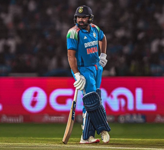 Ayyappan_1504's tweet image. Most 6s in Intl Cricket 
Most 6s in Worldcup
Most 6s in ODI 
Most 6s in T20I 

The Man. The Myth. The Legend 🙇‍♂️

RO- HITMAN SHARMA !!