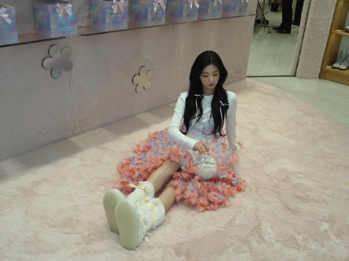 헐 뭔가 반짝반짝아이돌.. 요정같애♡