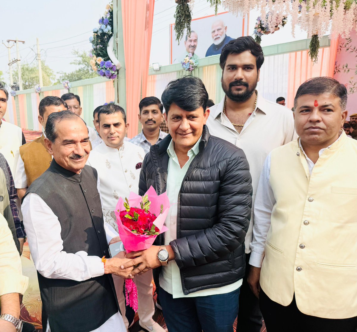 ramlalsharmabjp's tweet image. आज पाली में भाजपा के प्रदेश अध्यक्ष एवं राज्यसभा सांसद श्री मदन राठौड़ जी के सुपुत्र के वैवाहिक कार्यक्रम में शामिल होकर  सुखद वैवाहिक जीवन हेतु शुभकामनाएं प्रेषित की। 

#Pali