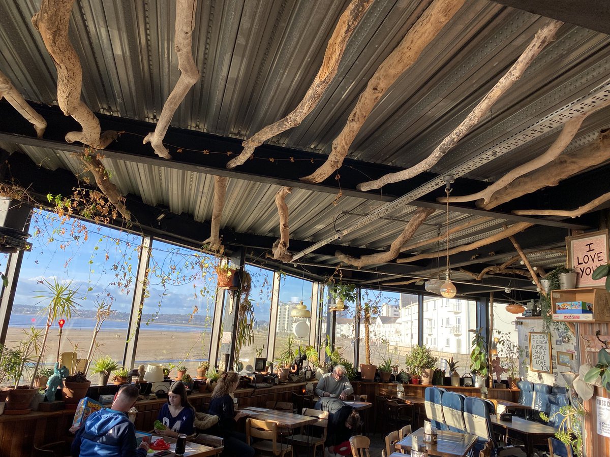 Glorious morning walk ☕️ ☀️ with <a href="/DonnaGriffiths_/">Donna Griffiths</a> at the #Observatory