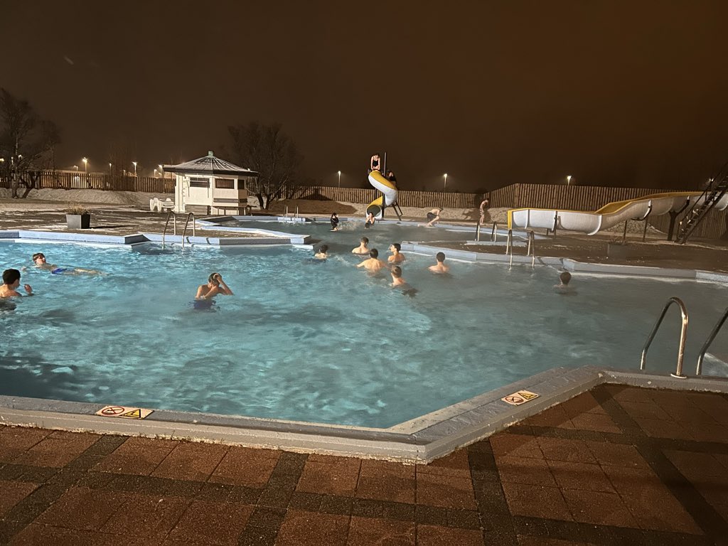 CHSC_Geography's tweet photo. Pool night and snowball fight 🌧️ https://t.co/C3WGeTS9OB