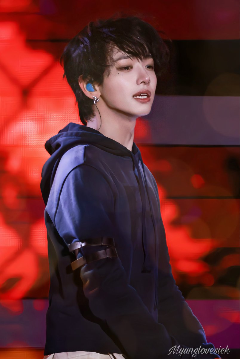 2003.12.04 HBD MJH ੯‧̀͡⬮\

보이넥스트도어 리더 #명재현 의 생일을 기념하여 #RT 추첨 1분께 A3 유광 아크릴 액자를 드립니다!

☘︎ 제시된 사진 6장중 택 1
☘︎  국내주소지 한정
☘︎ 당발 12월 10일
☘︎ 원도어 인증 받음