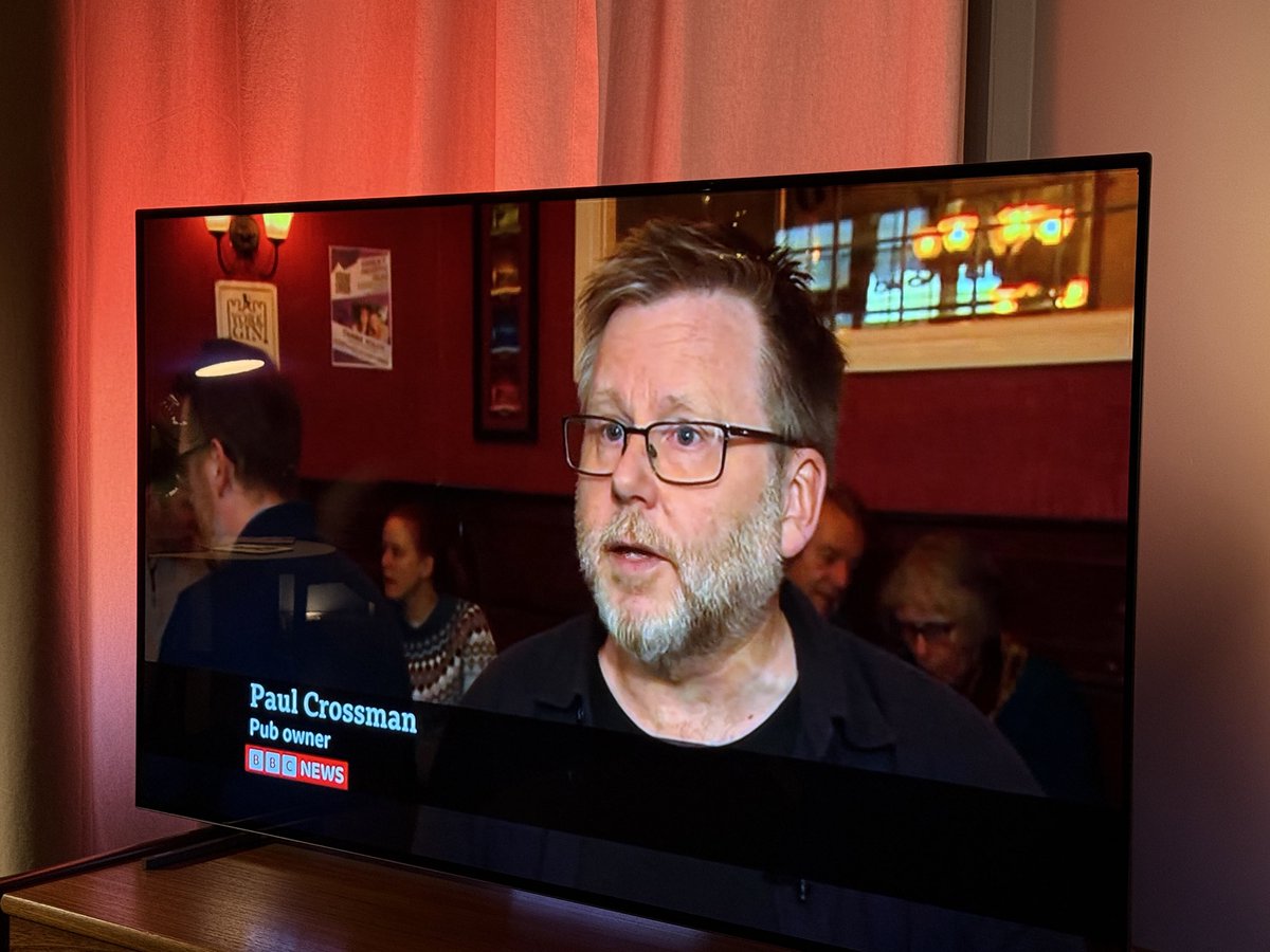 ProfessorPubUK's tweet image. Happy to see that the concerns of pubs made it onto the national news - and @theswanyork speaking for them! The government have dealt yet another blow to an industry that deeply supports our communities! Politicians need to up their game, and quickly, to avoid devastation!  #pub