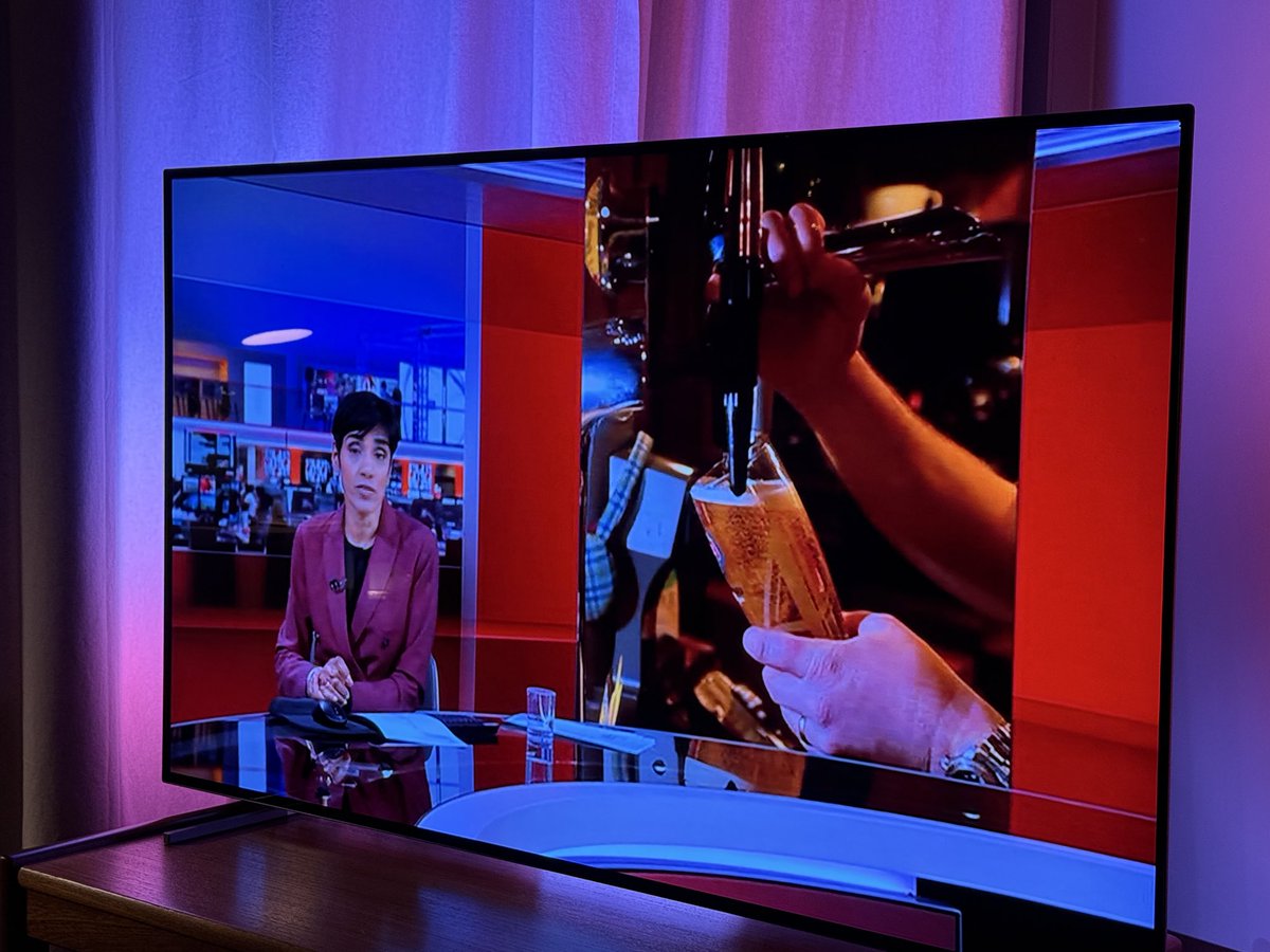 ProfessorPubUK's tweet image. Happy to see that the concerns of pubs made it onto the national news - and @theswanyork speaking for them! The government have dealt yet another blow to an industry that deeply supports our communities! Politicians need to up their game, and quickly, to avoid devastation!  #pub