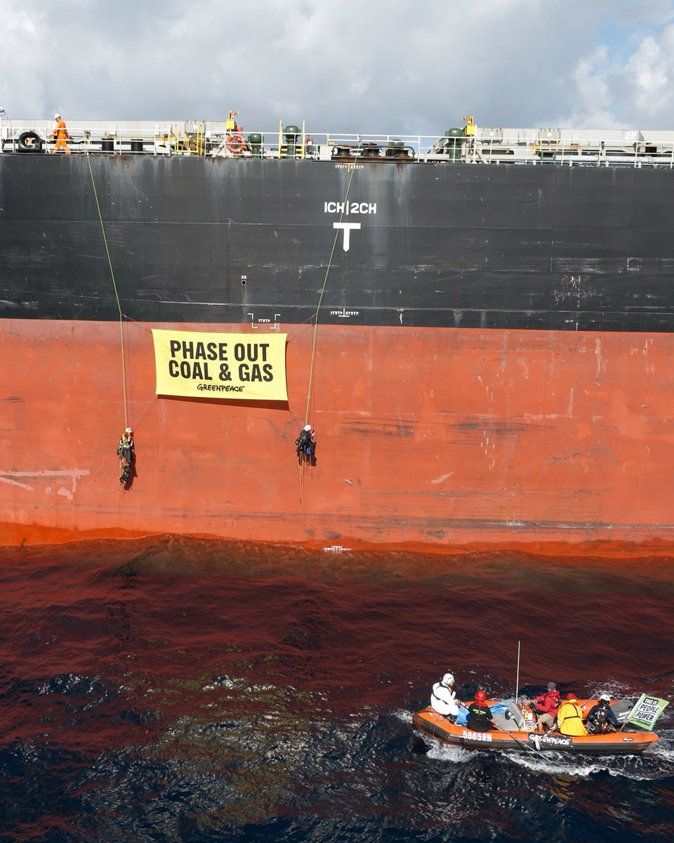 ŞİMDİ: Greenpeace Avustralya Pasifik aktivistleri, Newcastle Limanı’na gitmekte olan bir kömür gemisine tırmanarak gemiyi durdurdu. 

Avustralya hükümetine verilen mesaj net: GAZ VE KÖMÜRDEN ÇIKIŞ İÇİN BİR TAKVİM BELİRLEYİN!