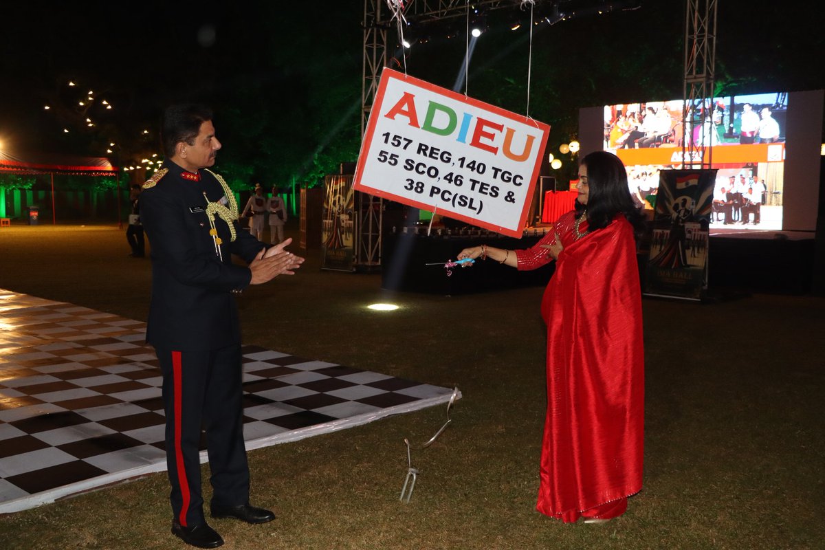 IMA_IndianArmy's tweet image. #IMA_Ball - An evening of grace, tradition and camaraderie, where Officer Cadets in ceremonial finery celebrated their journey from training to transformation, upholding the etiquette befitting future leaders.
#IndianArmy
@suryacommand
@artrac_ia
@adgpi