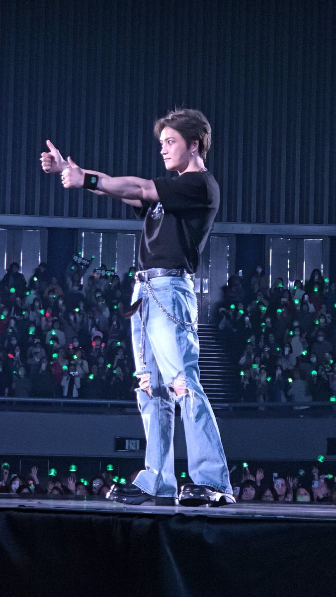 ジュン♪ jp.ktown4u.com : [雑誌] [25-09-12] BAZAAR MEN 2025.06 (China) A