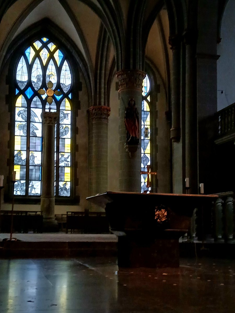 Tori97832288's tweet image. #AlphabetChallenge #WeekVforVowels
Altar