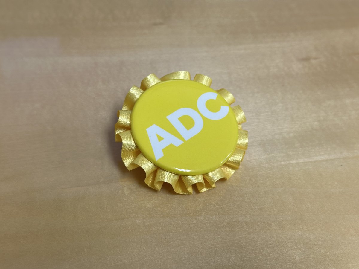 KamadaJunya's tweet image. おかげさまで東京ADC展、閉幕しました。
ご来場いただいたクライアント様、知人友人、面識のない方々、本当にありがとうございました。
これ以上ない励みになりました。
明日からまた真摯にデザインに向き合ってがんばります。

#東京ADC #TOKYOADC #ADC #ADC賞 #ggg #銀座グラフィックギャラリー…