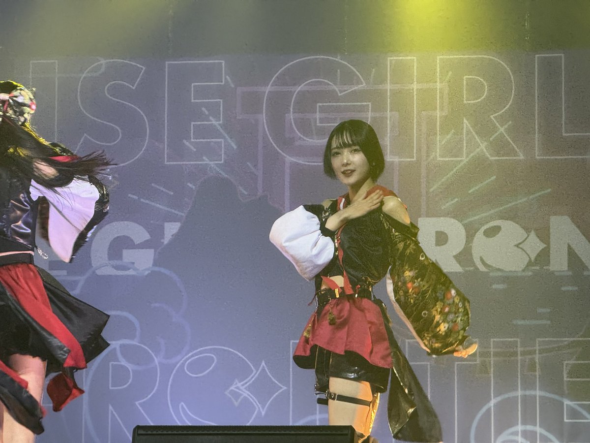 cw55d's tweet image. 運転の疲れも吹っ飛ぶ楽しいライブでした🚙⛩️🙋
#INUWASI