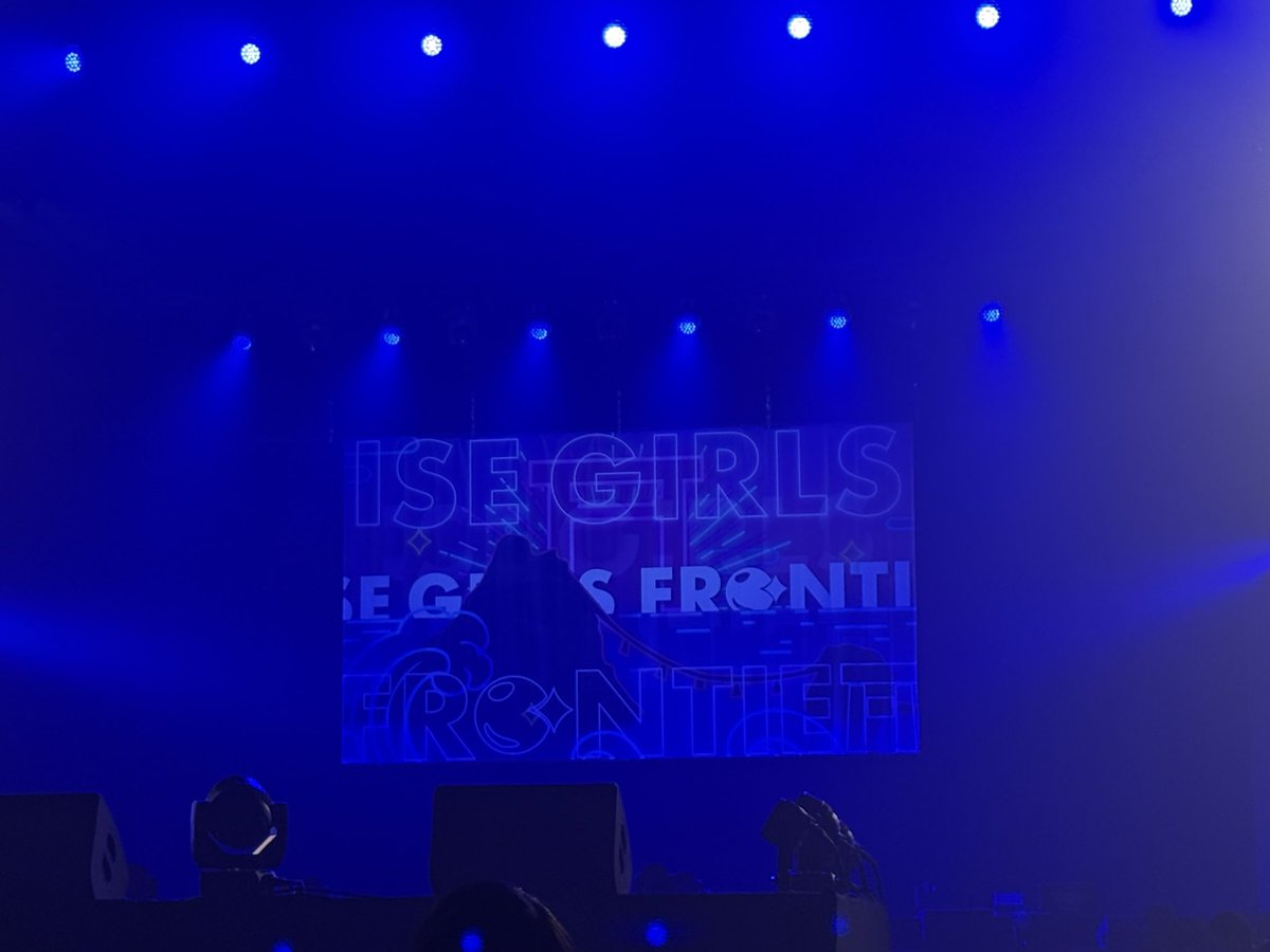 cw55d's tweet image. 運転の疲れも吹っ飛ぶ楽しいライブでした🚙⛩️🙋
#INUWASI