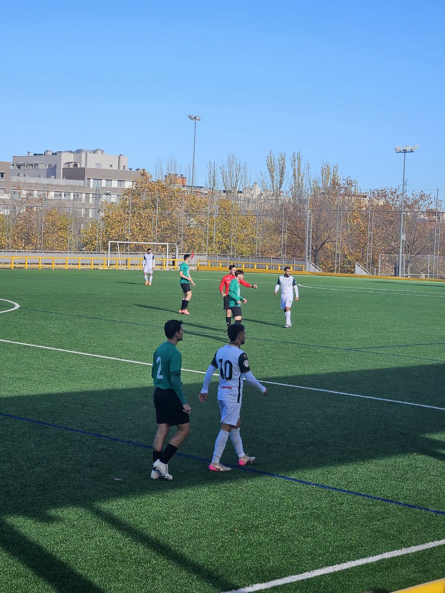 AUTONÓMICA AFICIONADO:

Arranca el partido entre Valdelasfuentes.

<a href="/RayoAlcobendas/">RC Alcobendas</a> 0-0 <a href="/cdvvadelacanada/">C.D. Villanueva de la Cañada</a>