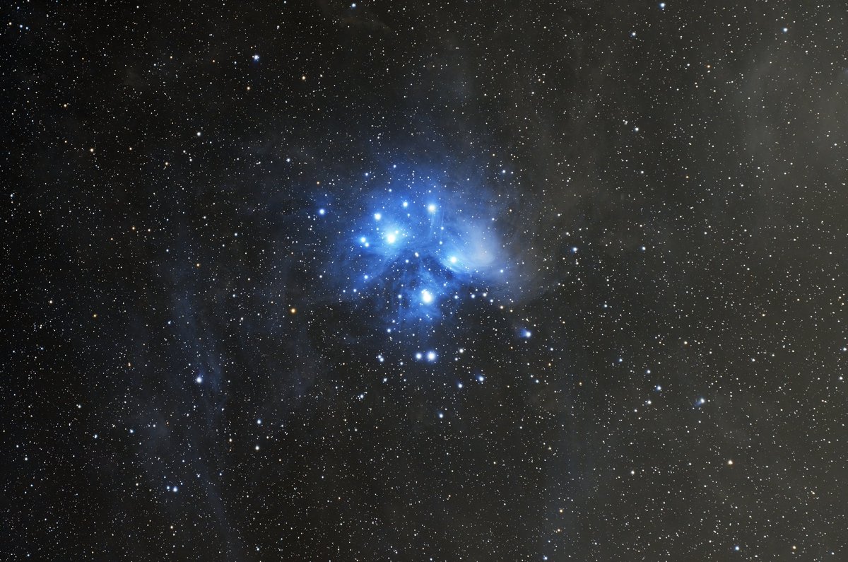 StuartRossAstro's tweet image. Hi, I’m Stuart, a UK astrophotographer capturing deep-sky objects in SHO and broadband.
I image with a Takahashi FS-60CP, FS-60CB and a Celestron EdgeHD 8”, paired with ASI2600 cameras.

I’ll be sharing finished images and behind-the-scenes setups.
Here are some favourites 👇