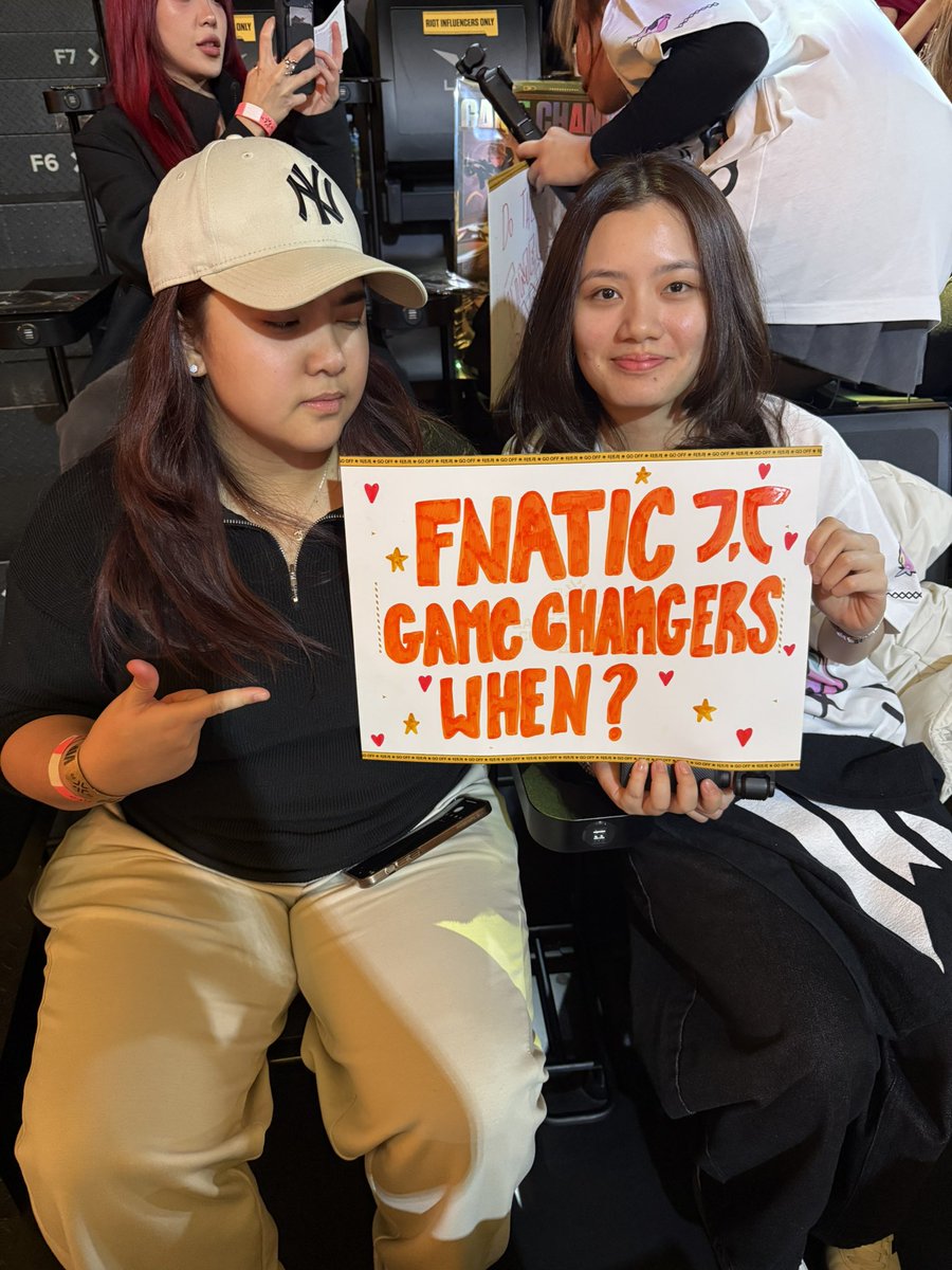 megsoundslikegg's tweet image. saved the best sign till last 👀

pweaaaaaase @FNATIC 

#VCTgamechangers