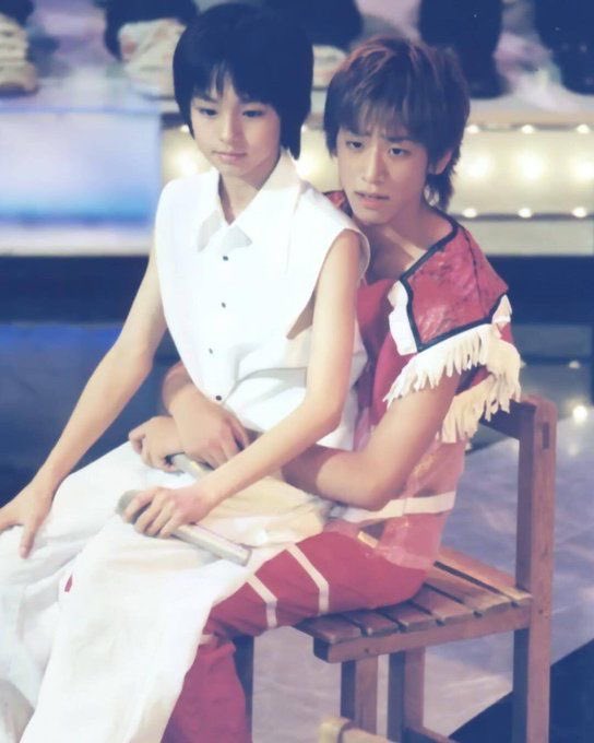 伊野尾くんはジュニアの頃から顔整ってる 
KKK時代の小山くんもまじイケメン