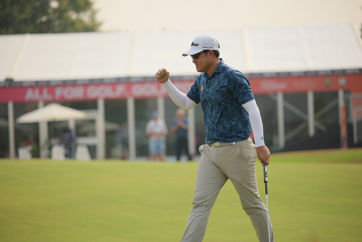 asiantourgolf's tweet image. From fighting to retain his 2026 playing rights to finishing the week on top — Poosit Supupramai’s week couldn’t have ended any sweeter. 🏆👏🏻

#BharathClassic2025 #IGPL #TimeToRise