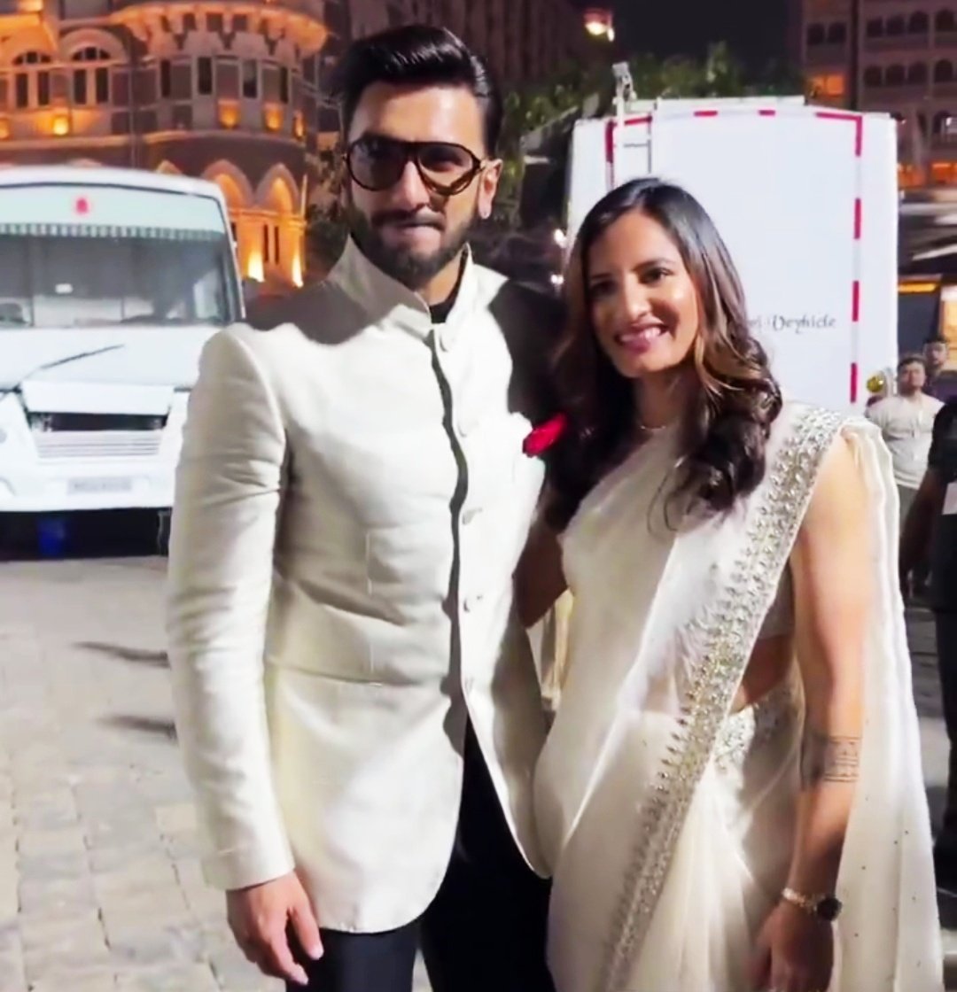 ANUSH02's tweet image. Fav people in same frame 🤩

#RanveerSingh #RenukaSinghThakur