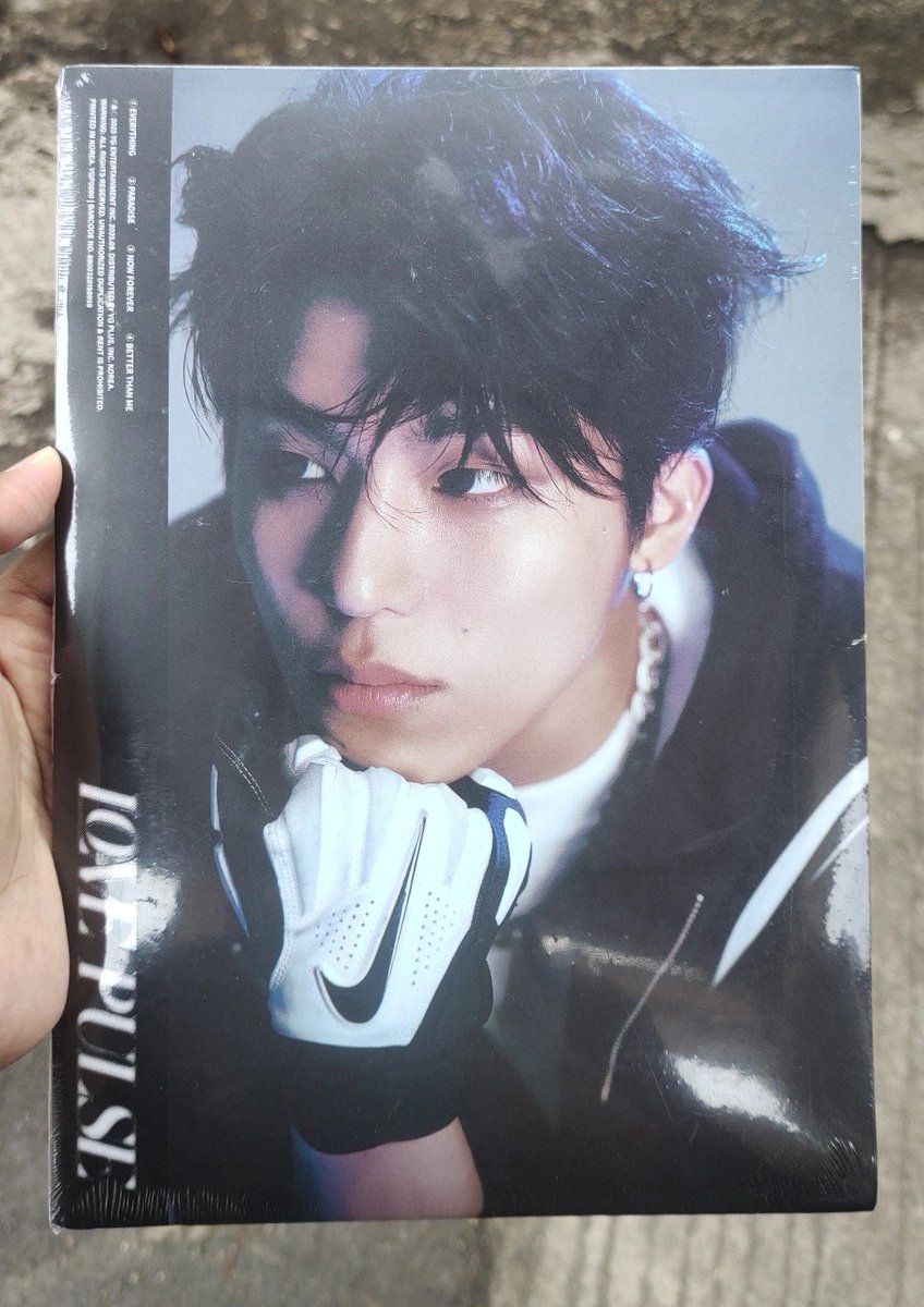 Kak digipack jeongwoonya sudah sampaiii, terimakasih banyak ya kak, seneng bangetttt 🥰💗 
album treasure pertamaku huhu 🥹💗🌷✨