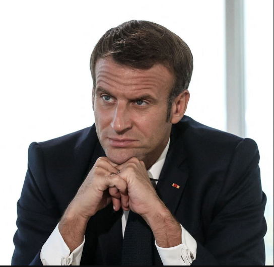 Fleurmoreli's tweet image. 🔴ALERTE INFO :
#Macron est le pire président de la 5ème république. 

#PremierMinistre