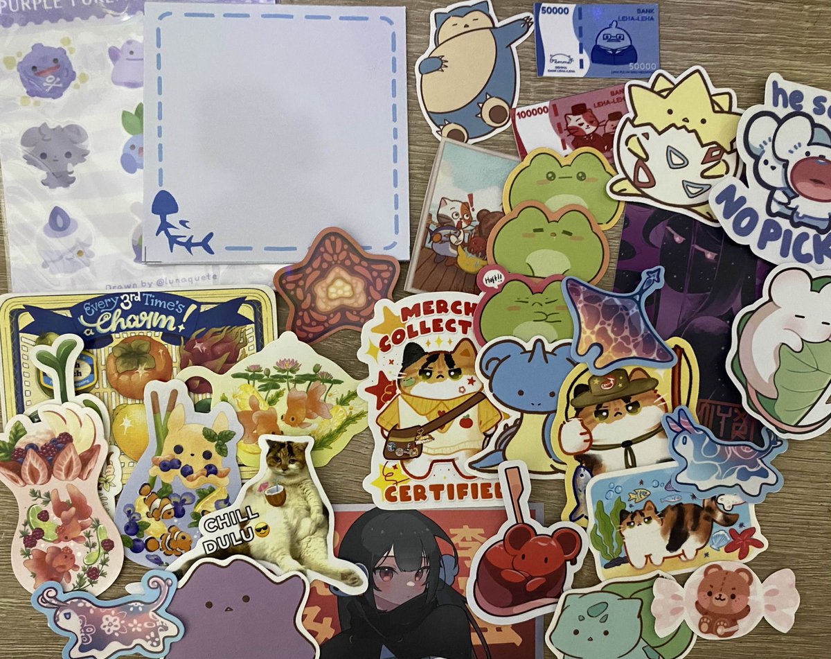 AKHIRNYAA sudah mendarat sampai rumah dengan selamat stiker-stikerku ✨✨

Thank you kakak jastip <a href="/satogeinumaki/">tha</a> and all the artists <a href="/reenxxu/">Re•n / CF21 N21-22</a> <a href="/lehaleha_club/">Marlina • LEHA-LEHA CLUB • CF21 Booth E-24</a> <a href="/lunaquete/">Leony #E34 CF21 PO</a> <a href="/riiemi_/">りえ 🐭⚪ | @ CF21 - Mail Order! | riemi.bsky.social</a> <a href="/vrsvns/">virusvenus</a> <a href="/NyxNyr/">NyxNyr || CF21 MAIL ORDER WILL BE SENT</a>. Terimakasih banyak juga untuk freebiesnyaa! ! <3