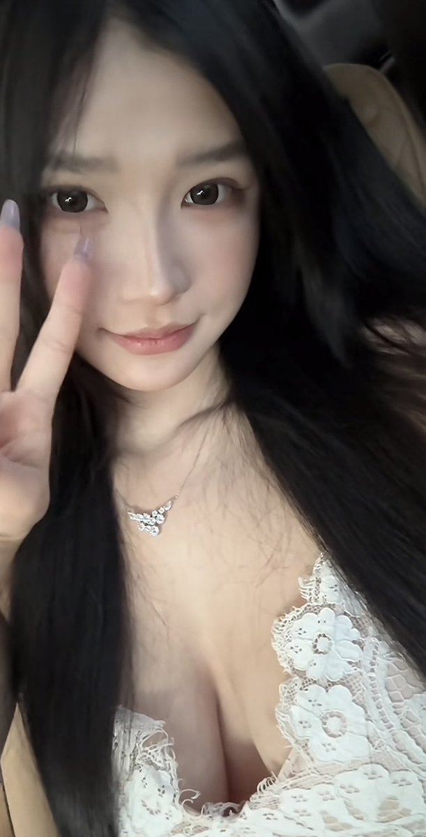 shakrhn's tweet photo. #反差 #女大 https://t.co/EYlxoEiCtW