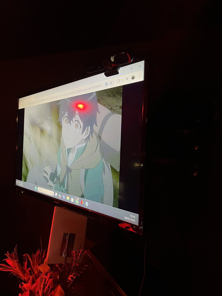 matshono2113's tweet image. #けつリミ DJしながらアニメみてる