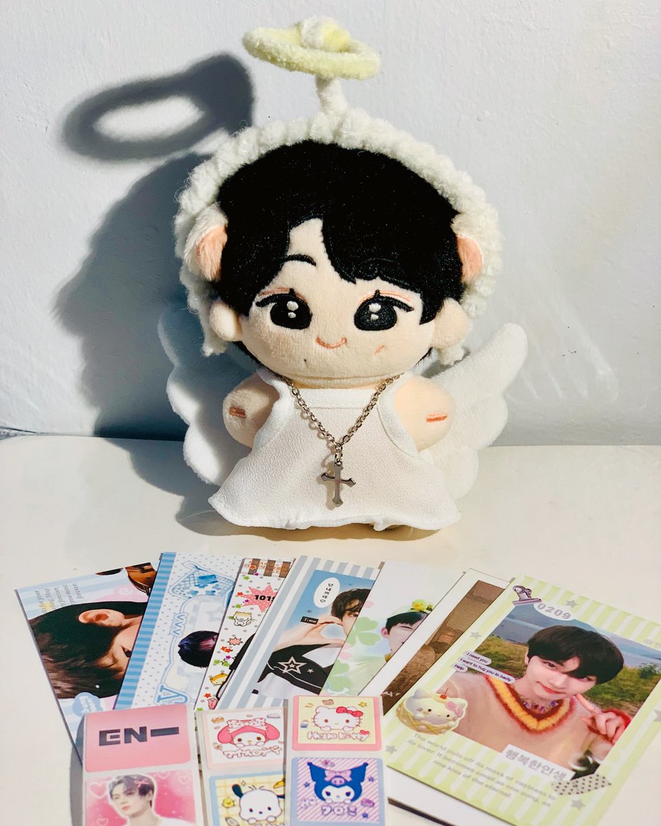 sollybaes's tweet photo. 𐔌   .  ⋮ holly’s little mails  .ᐟ  ֹ   ₊ ꒱
🧸 —— @jwonifil | #filloves

૮ ․ ․ ྀིა : finally got my angel clothes set ~ thank you so much for the fast transaction and the super adorable freebies! >_<

💌 with love, holly 🩷 #hollittlemails https://t.co/Tsps2Kue7g