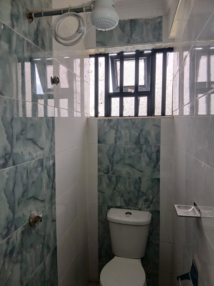 atieno_21's tweet photo. Rental houses available at Mowlem Kisumu
Get yourself a spacious 2br with us
Call me on 0786022783 https://t.co/68wSqLumNJ