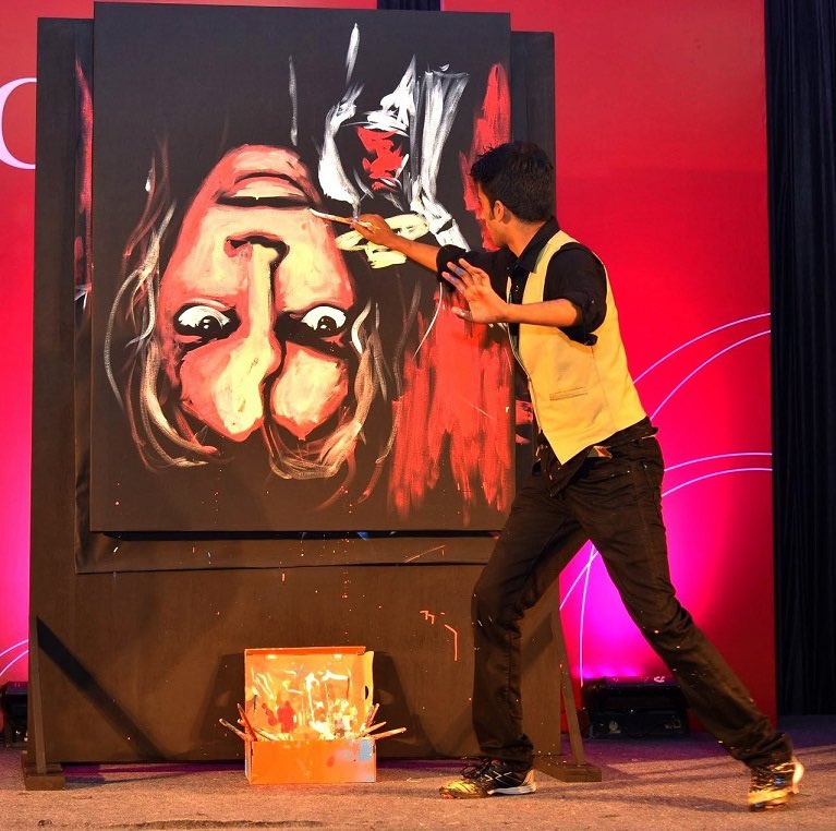 VilasNayak's tweet image. Not many know this… my early days were all about live paintings of legendary music icons. Thinking of bringing this era back… want to see more? Let me know your fav music icons I should paint next! 

#Music #events #musicart