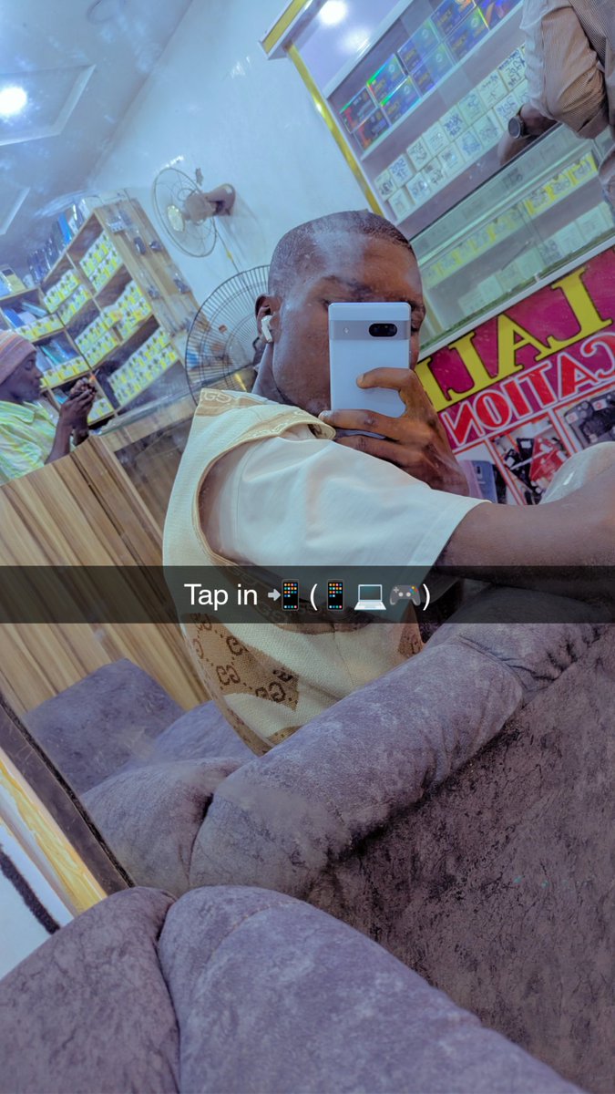 Muby127's tweet image. Want the latest Smartphones, Laptops &amp;amp; Video Games at affordable prices?? Kindly hit me up 🤙🏾 
Whatsapp: 07035005827
Instagram: PB_gadgets_hub

Nationwide delivery 🚚 
#mobilephonestore #mobilephoneshop #isellphones #iselllaptops