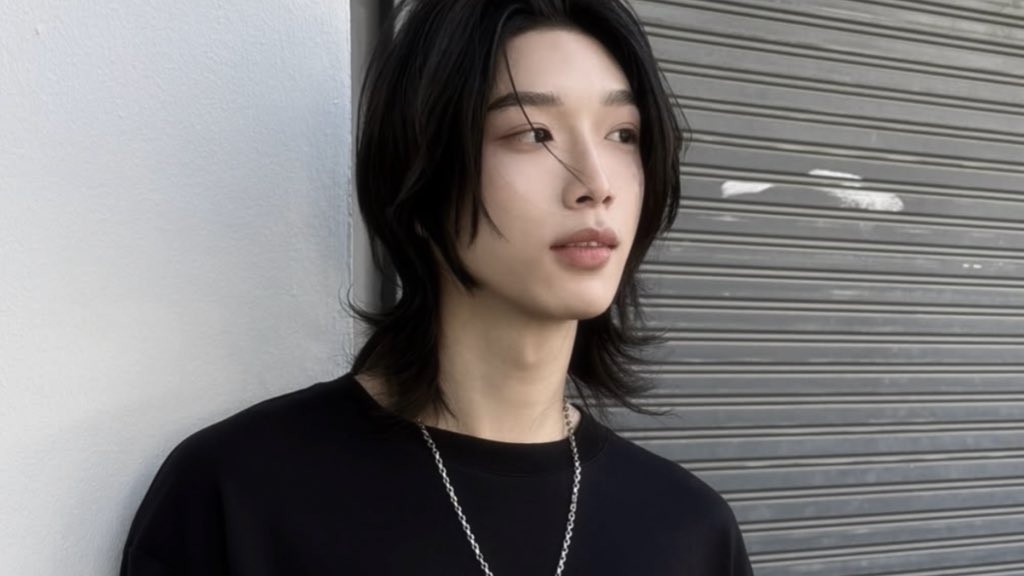 ทรงผมแช่มประมาณนี้คือหล่อมากอะ y y แล้วพี่ขิมอยากหาแมว 🐈‍⬛ ไปเลี้ยงสักตัวไหมครับ